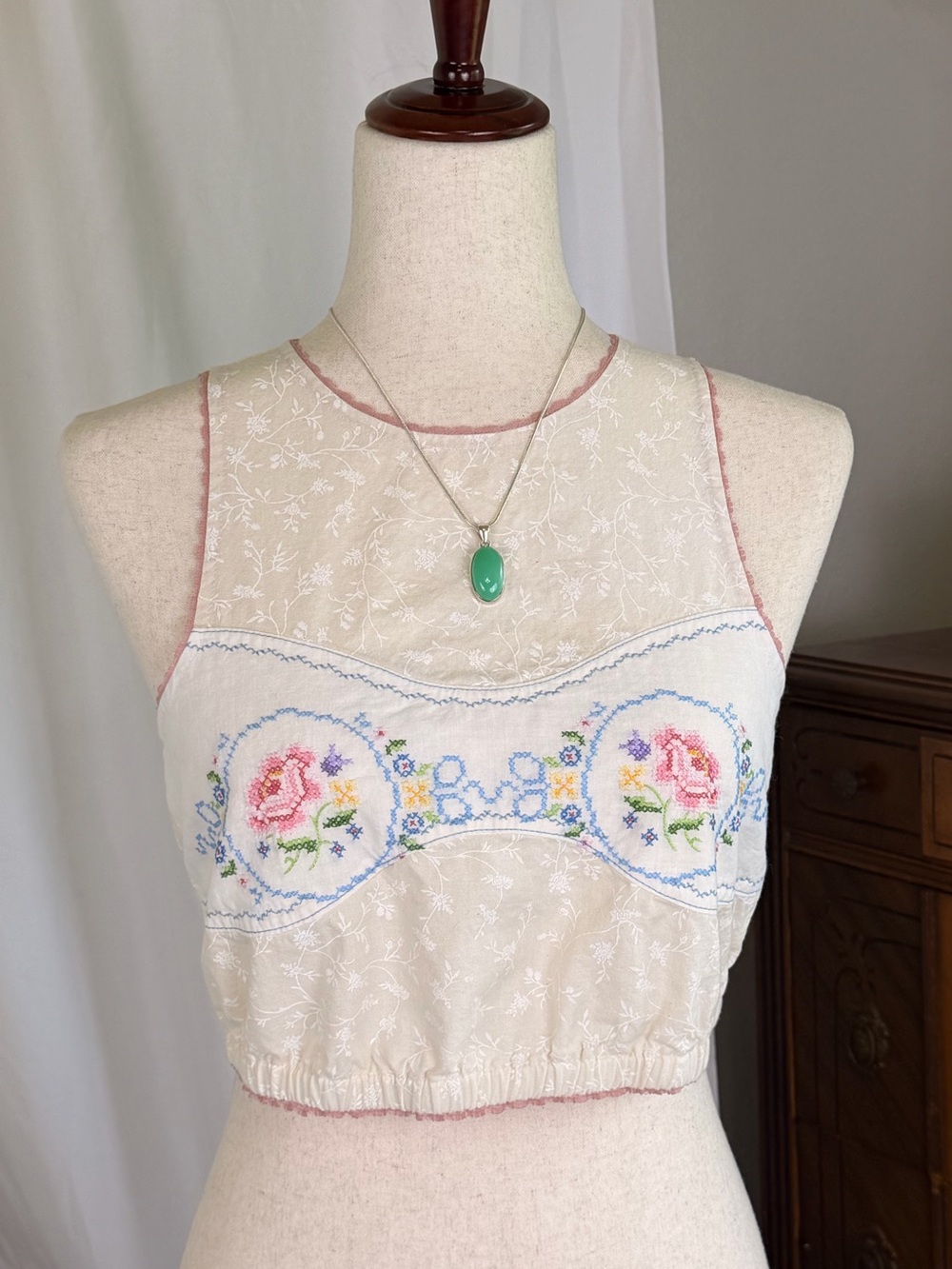 Vintage Handmade Embroidered Floral Cotton Crop Top in Cream and Pink Cottage